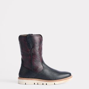 Ridgeline Exotic Pull On :: Black