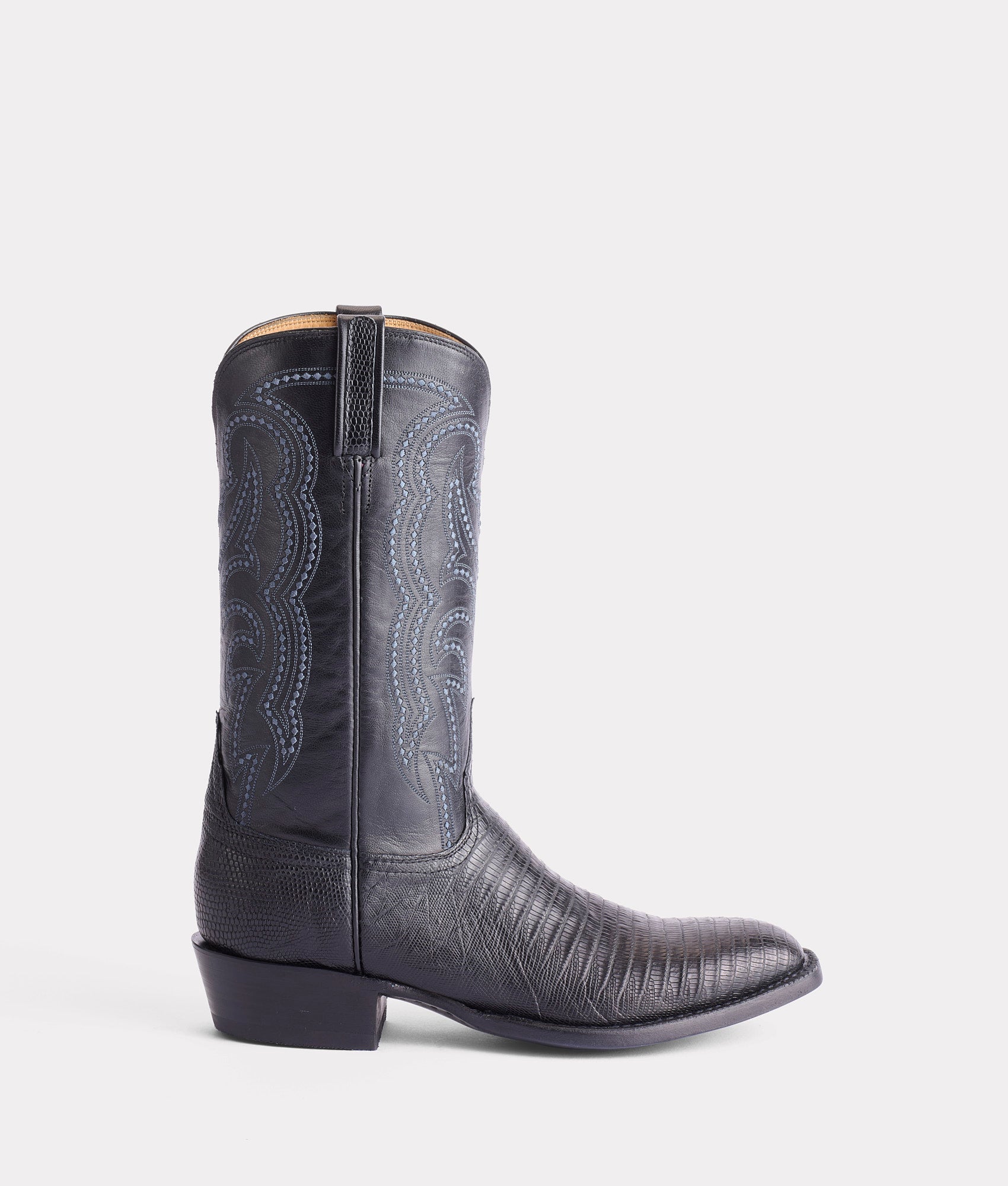 Kip :: Black