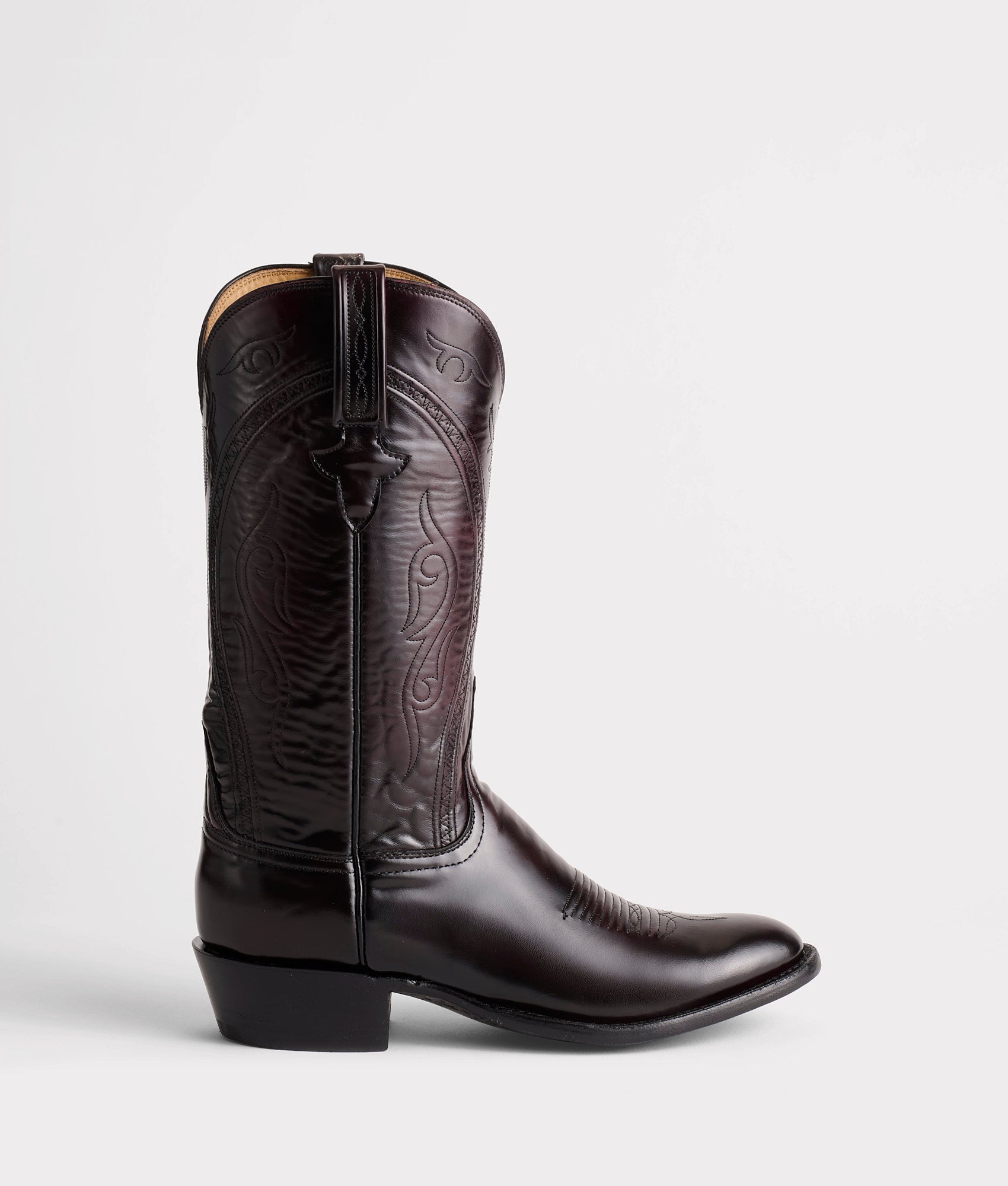 Gavin :: Black Cherry