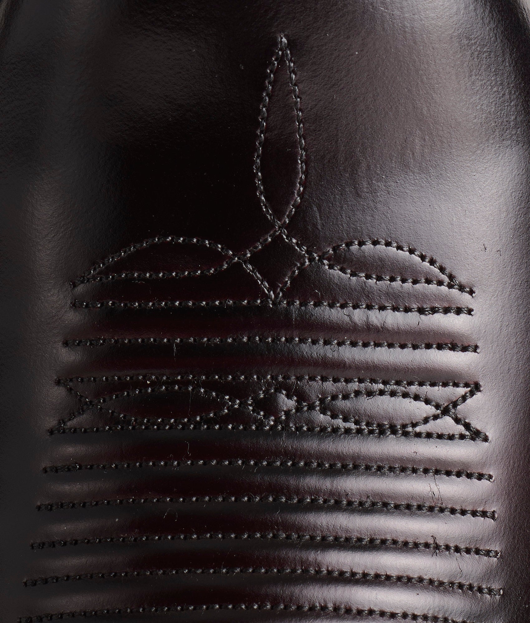 Gavin :: Black Cherry - Image 8
