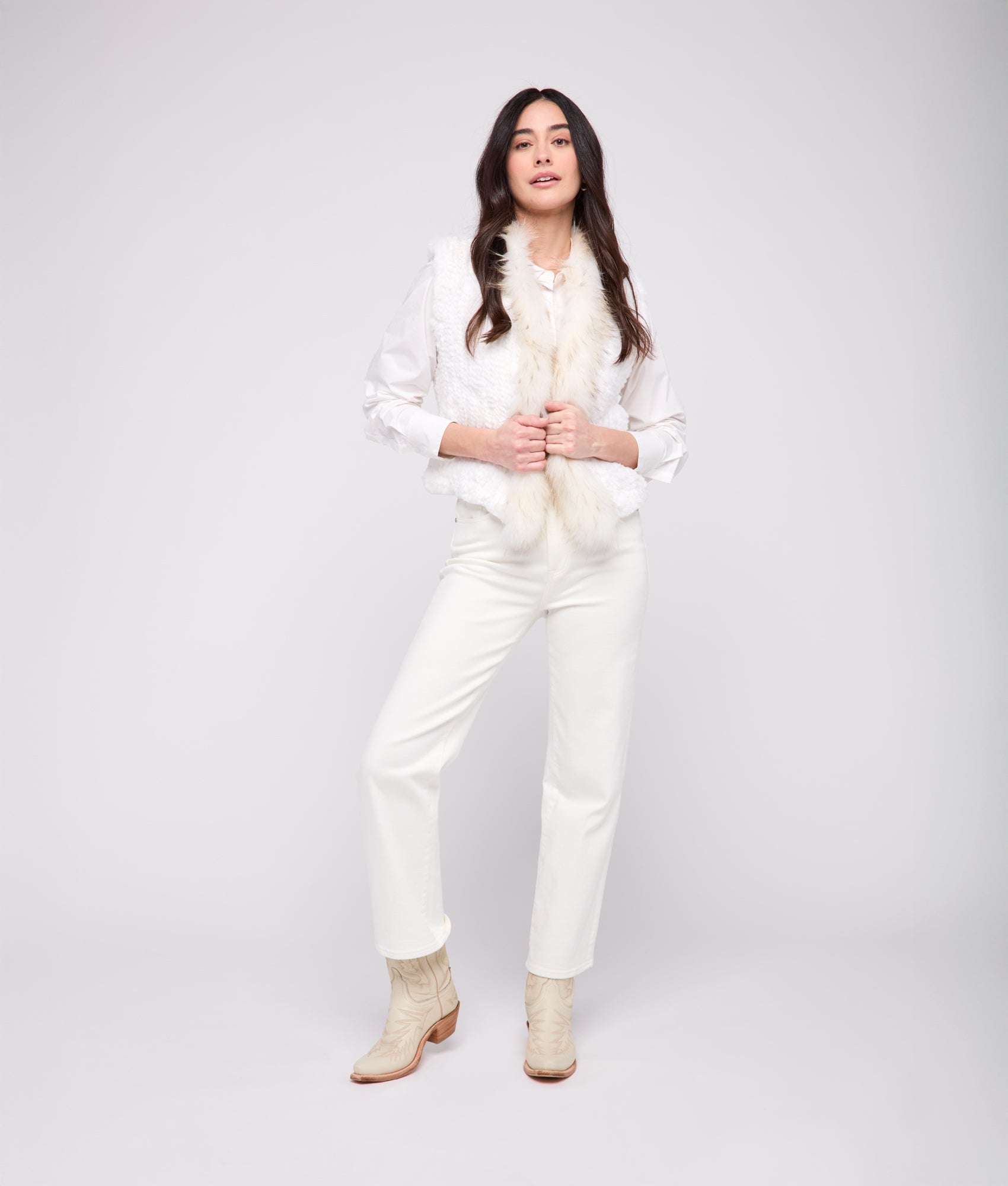 Elysian Fur Vest :: White - Image 9